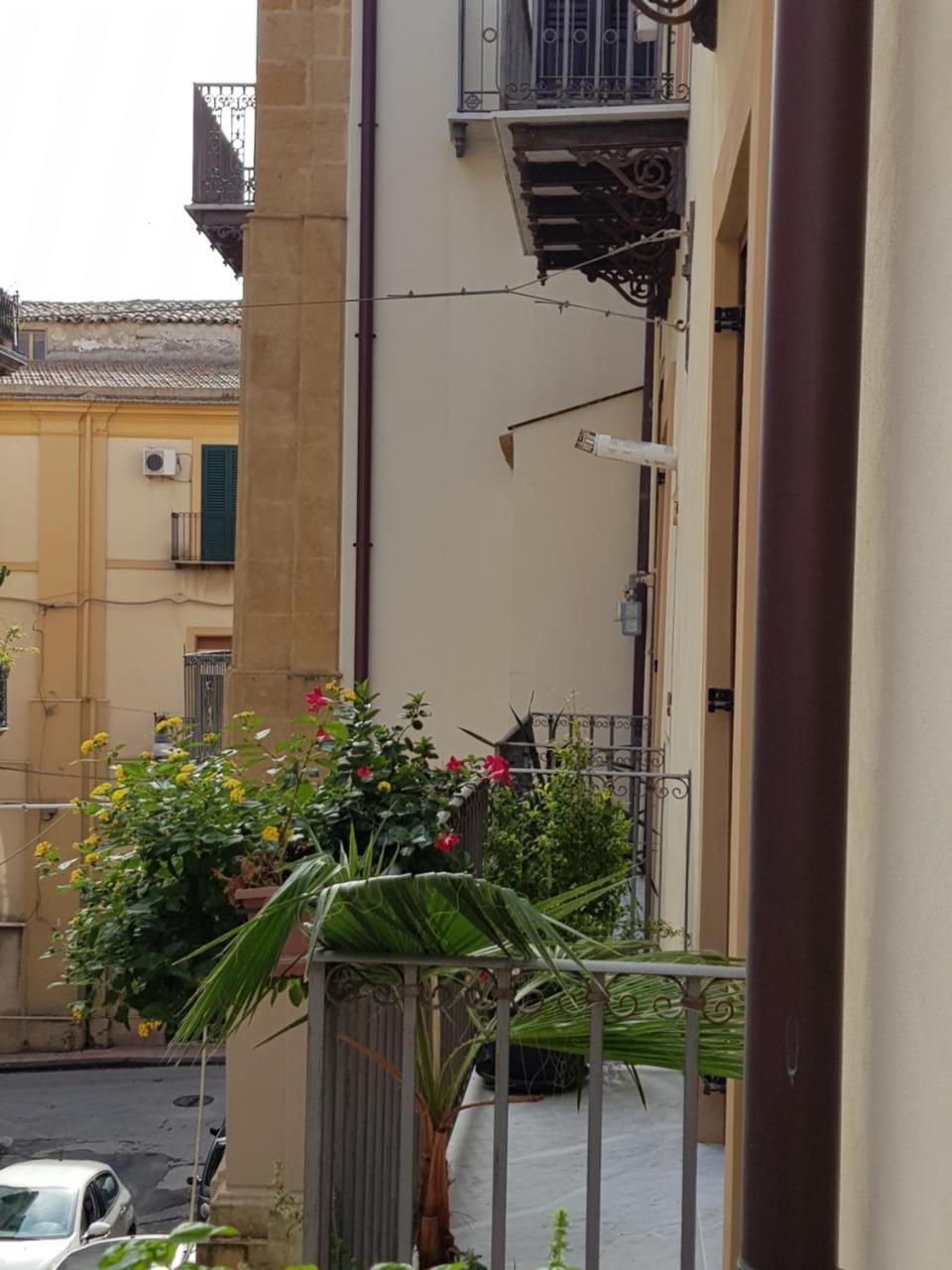 칼타니세타 Casa Coccinella B&B 외부 사진